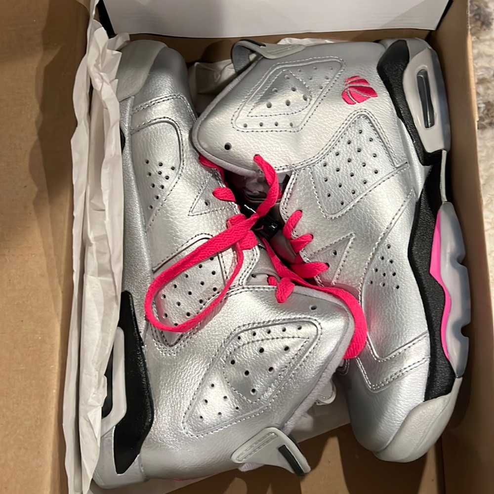 Nike Air Jordan valentines edition silver hot pink